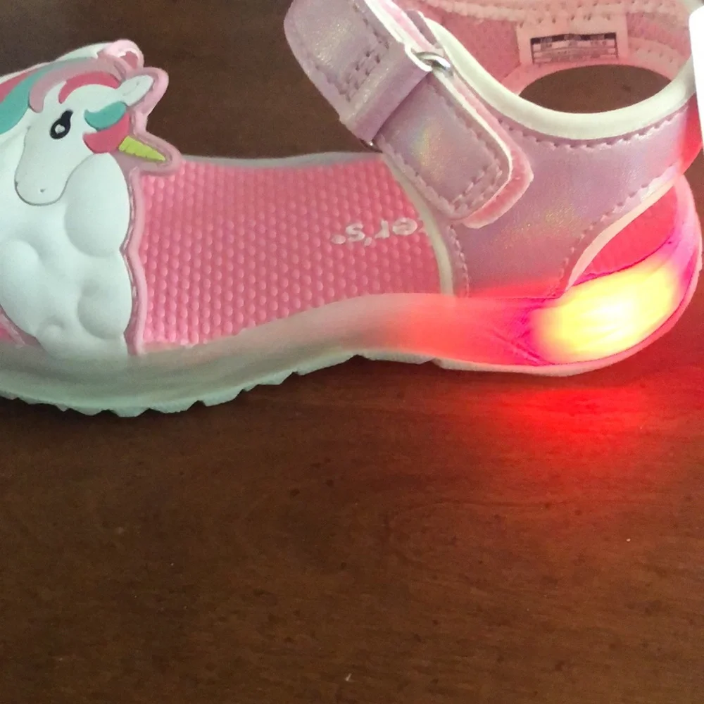 Carter’s girl’s dreamy unicorn light up soles sandals